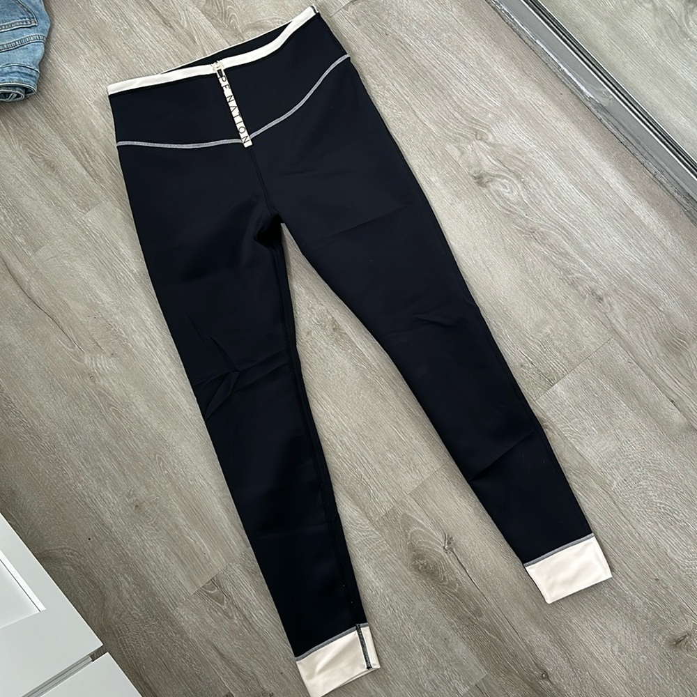 PE Nation Size L leggings